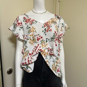 NWT - Forever 21 Plus Floral Short sleeve top - Size 2X